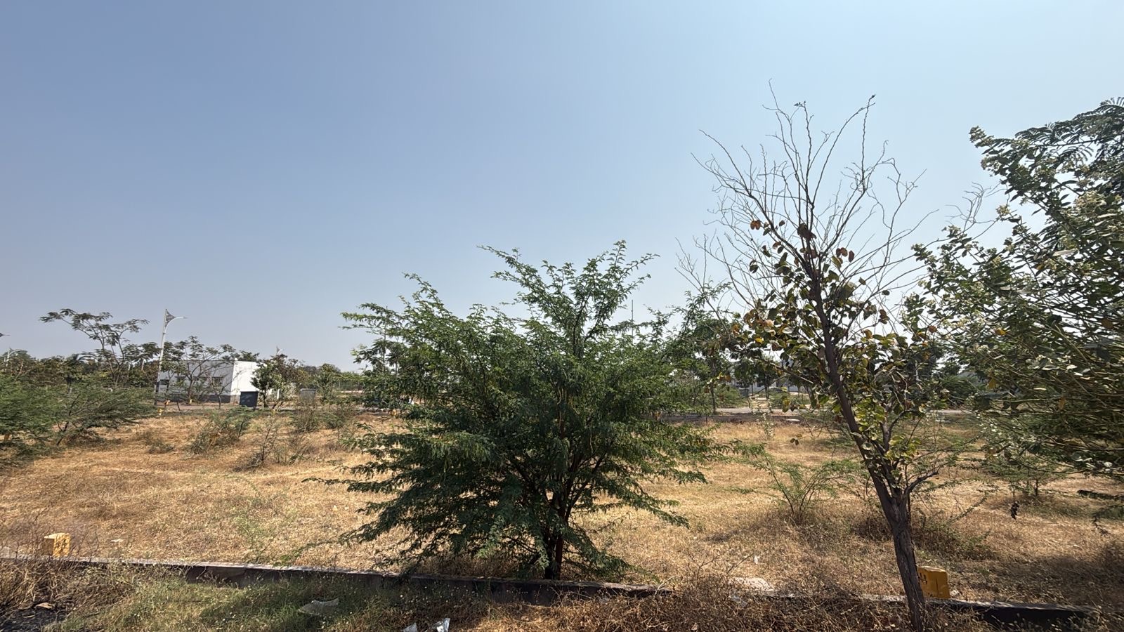 Plot for Sell in Guggrathi ballari